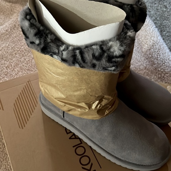 Koolaburra by UGG Suede Short Winter Boots - Dezi Leopard - gray - Picture 5 of 7